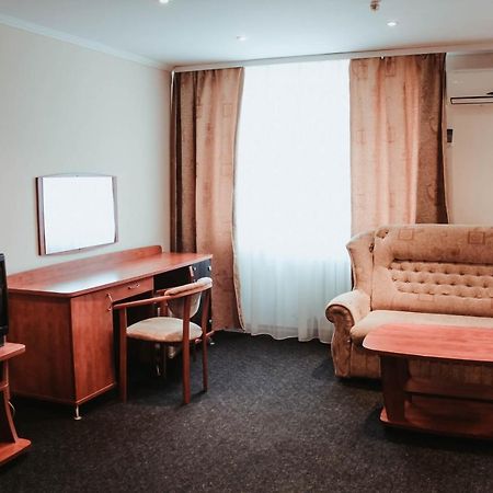 Kanna Hotel Askania-Nova Zewnętrze zdjęcie