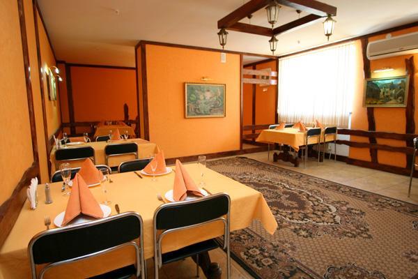 Kanna Hotel Askania-Nova Zewnętrze zdjęcie