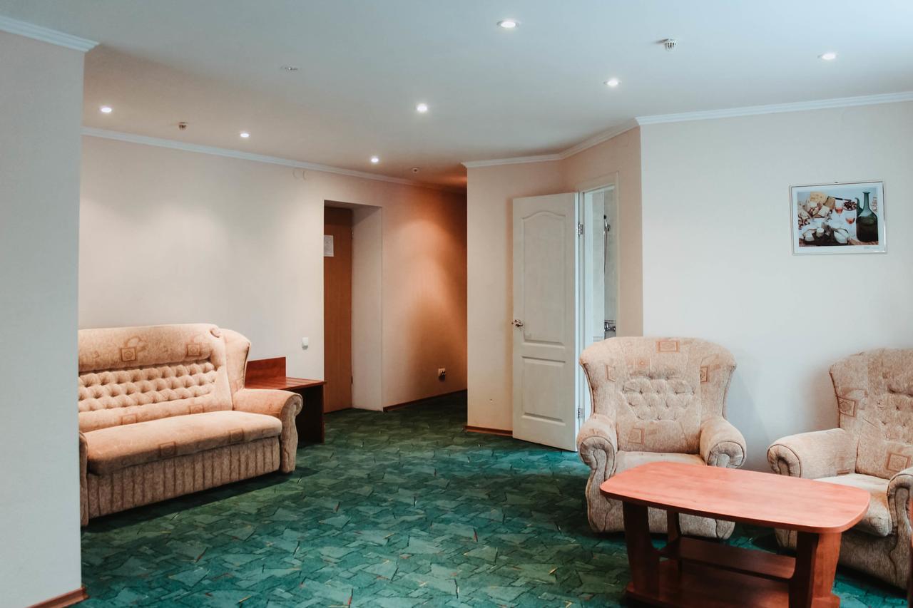 Kanna Hotel Askania-Nova Zewnętrze zdjęcie